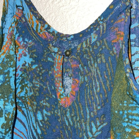 Mossimo top - Picture 4 of 5